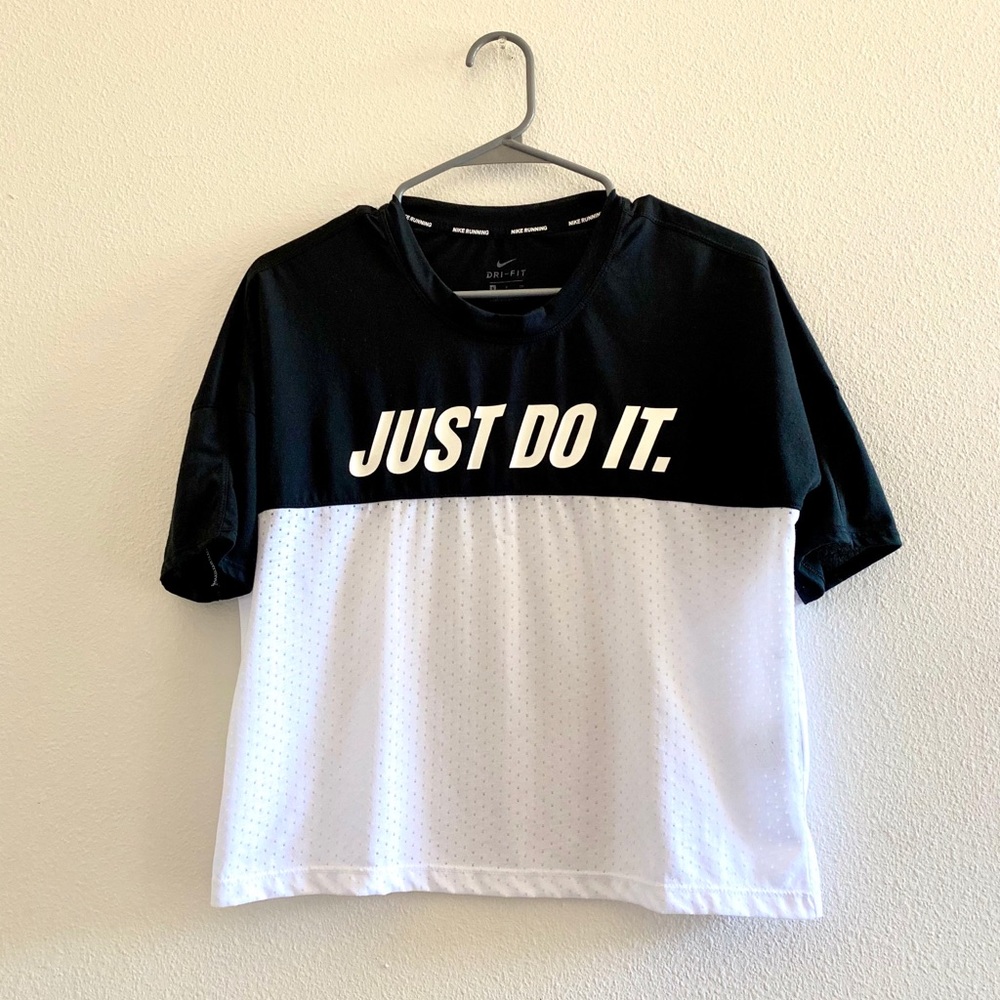 NIKE Dri-Fit Running Shirt